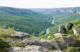 r LOZERE 48 - Centre d'activités de pleine nature · Les gorges du Tarn font partie d’un ensemble . géographique plus vaste : les grands causses. Situés au dud du Massif central,